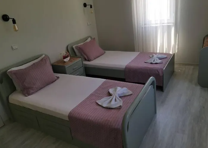 Cam Ormani Icinde Havuzlu Daire Appartement Fethiye