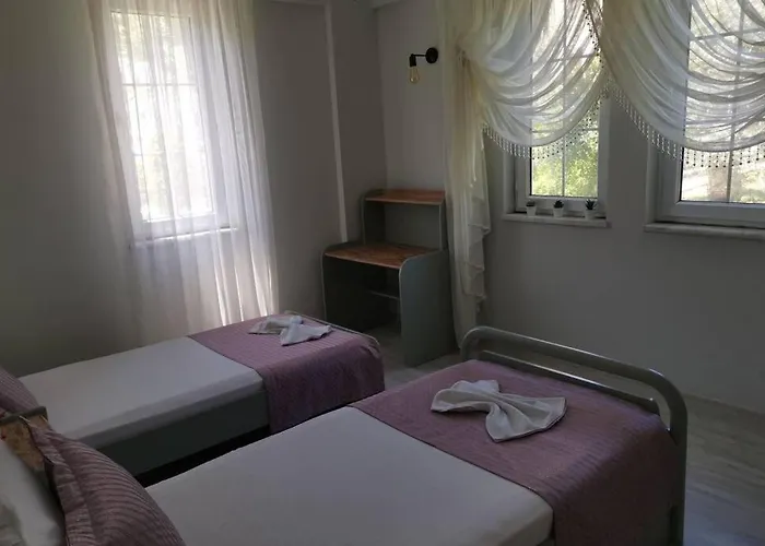 Appartement Cam Ormani Icinde Havuzlu Daire