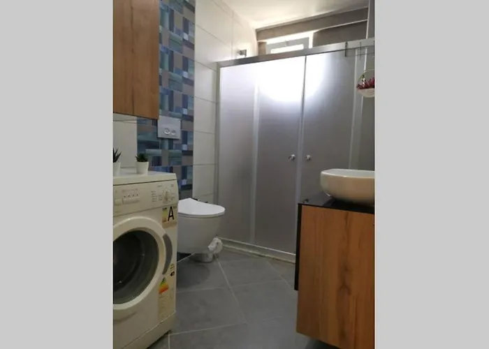 çam Ormanı Içinde Havuzlu Daire * Fethiye