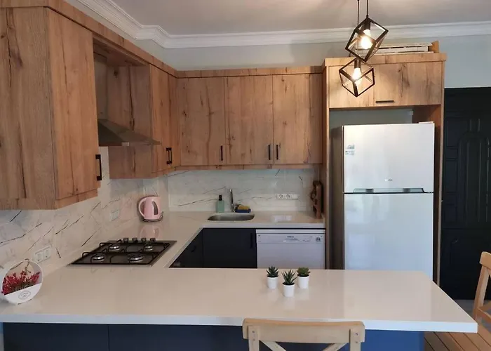 Cam Ormani Icinde Havuzlu Daire Фетхие